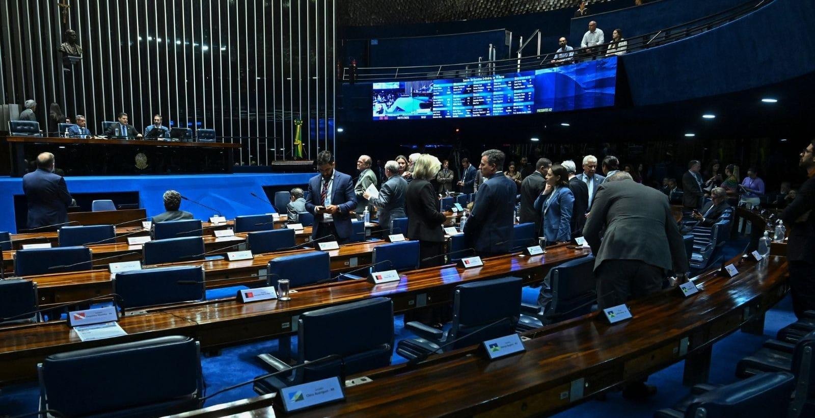 Senado acelera projeto para mudar regras do impeachment de ministros do STF