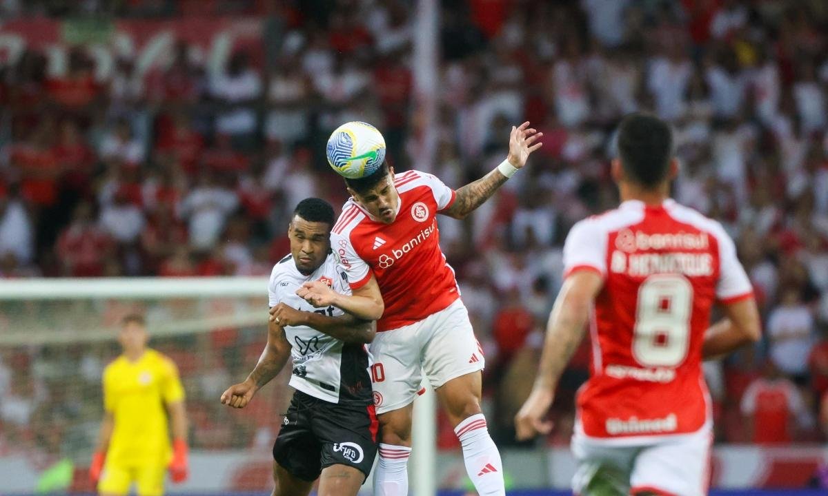 Internacional anuncia contratação de artilheiro do Brasileirão. Veja