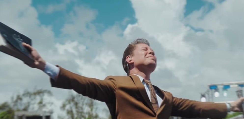 Bispo Bruno Leonardo se comove com história de criança