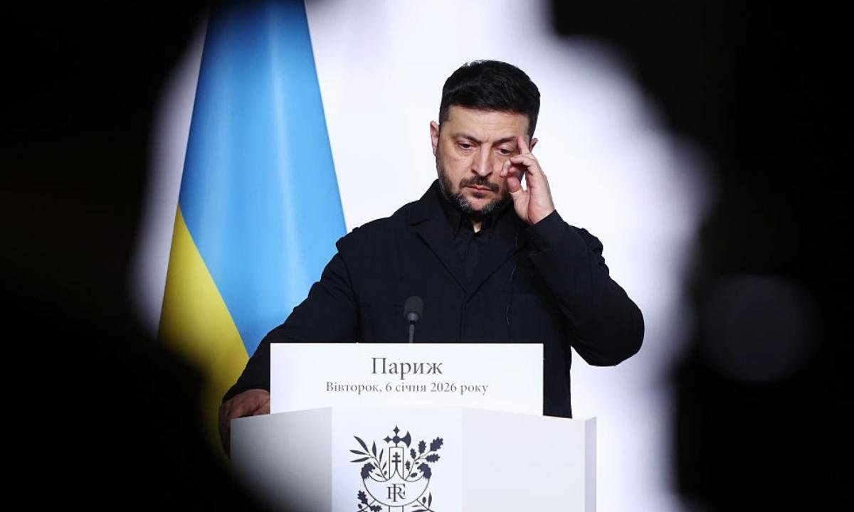 Zelensky cobra garantias de segurança em negociações trilaterais