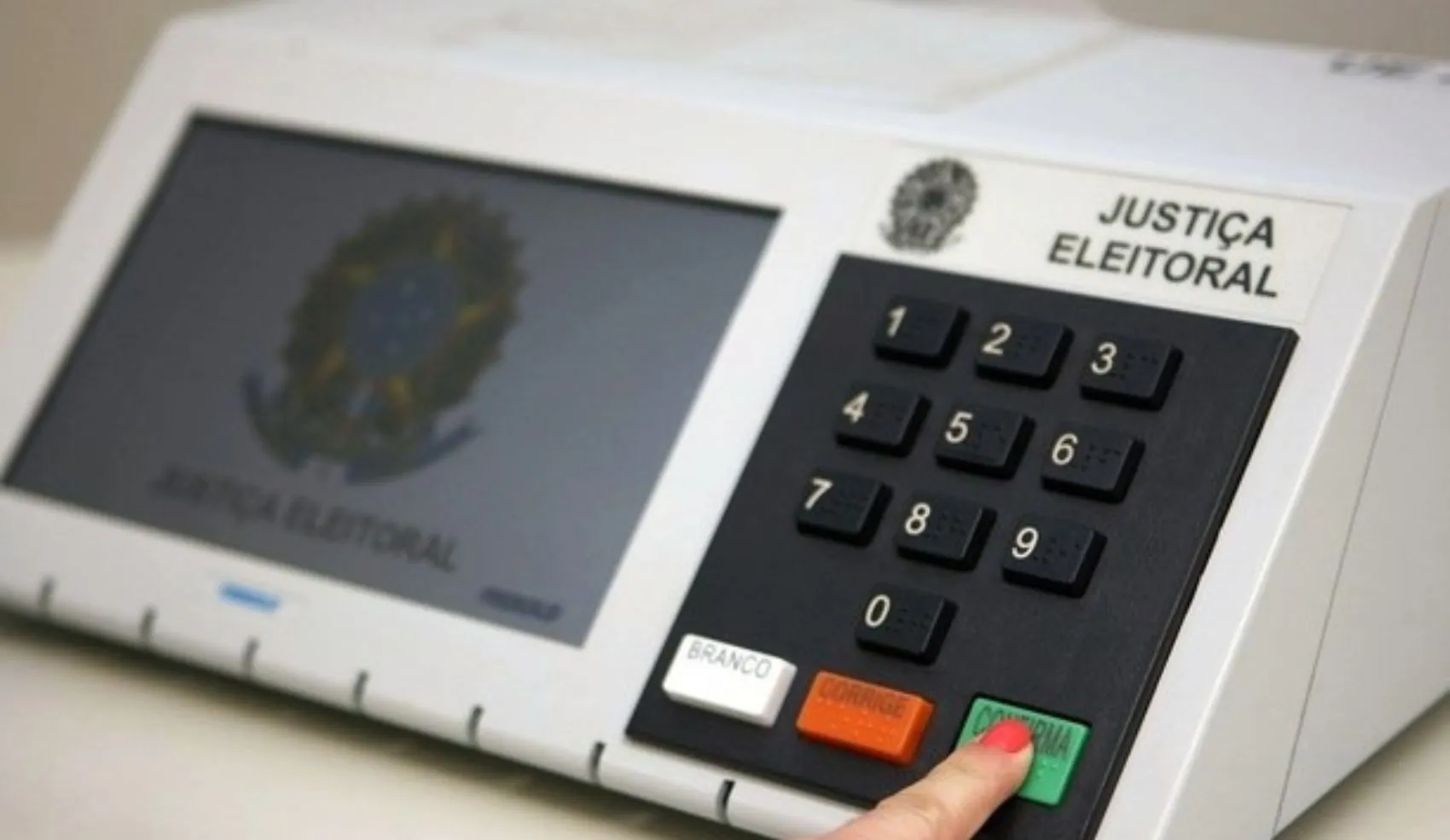 O que diz o eleitor sobre o seu candidato à Presidência - O Assunto #1697