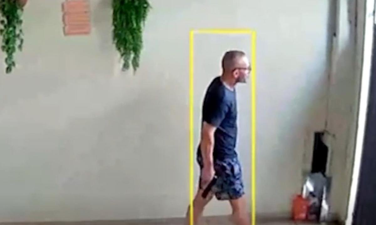 Mulher resgatada de cárcere era ameaçada por marido com arma falsa