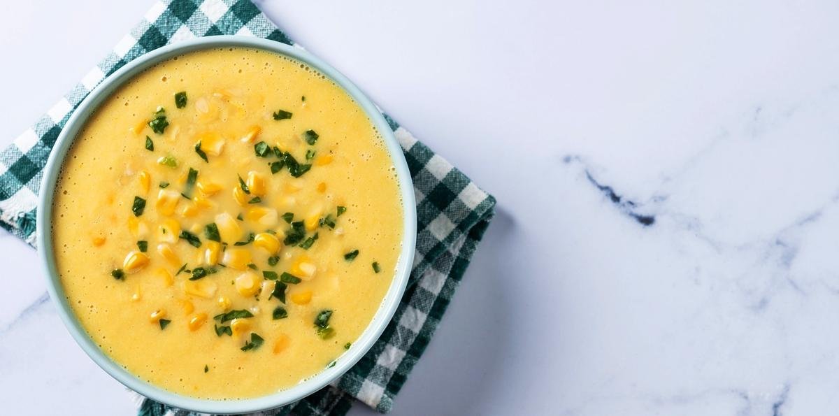 Aprenda a fazer em poucos minutos um creme de milho delicioso