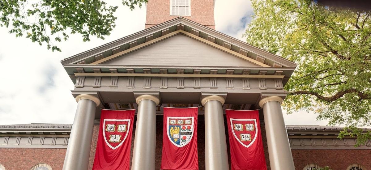 Opinião | Internacionalização de cérebros: O Brasil deveria mandar mais gente estudar no exterior?