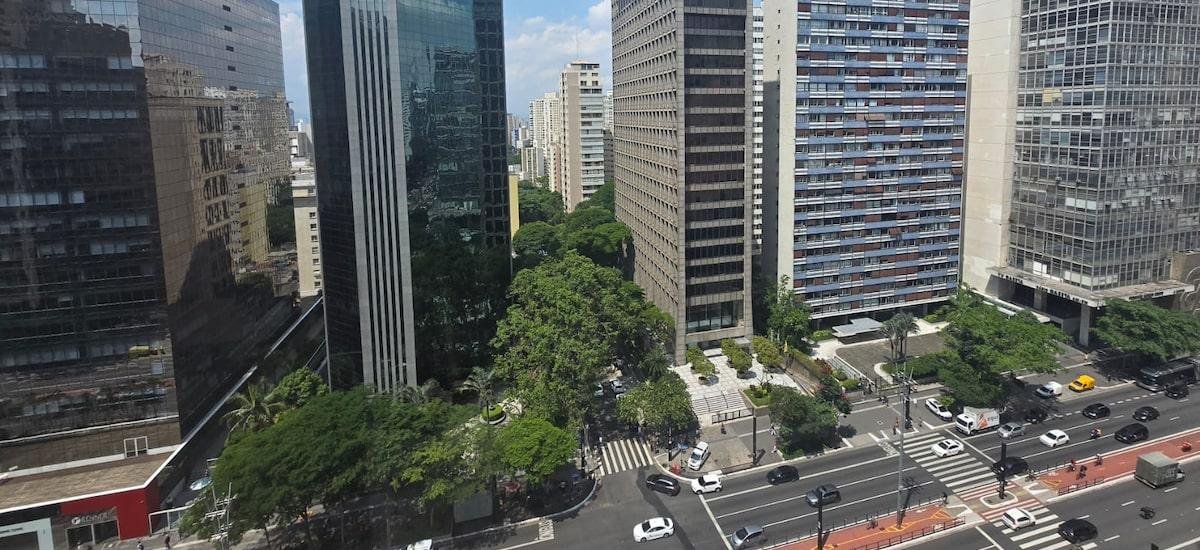 Retomada de escritórios na Avenida Paulista incentiva lançamentos de apartamentos compactos