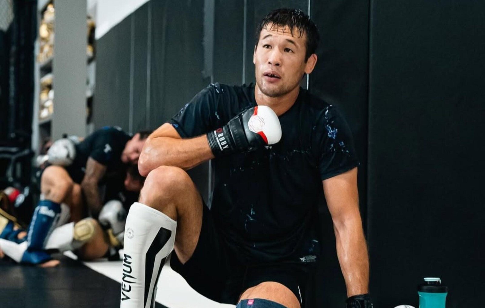 UFC: lutador cazaque é removido do ranking após revelação chocante