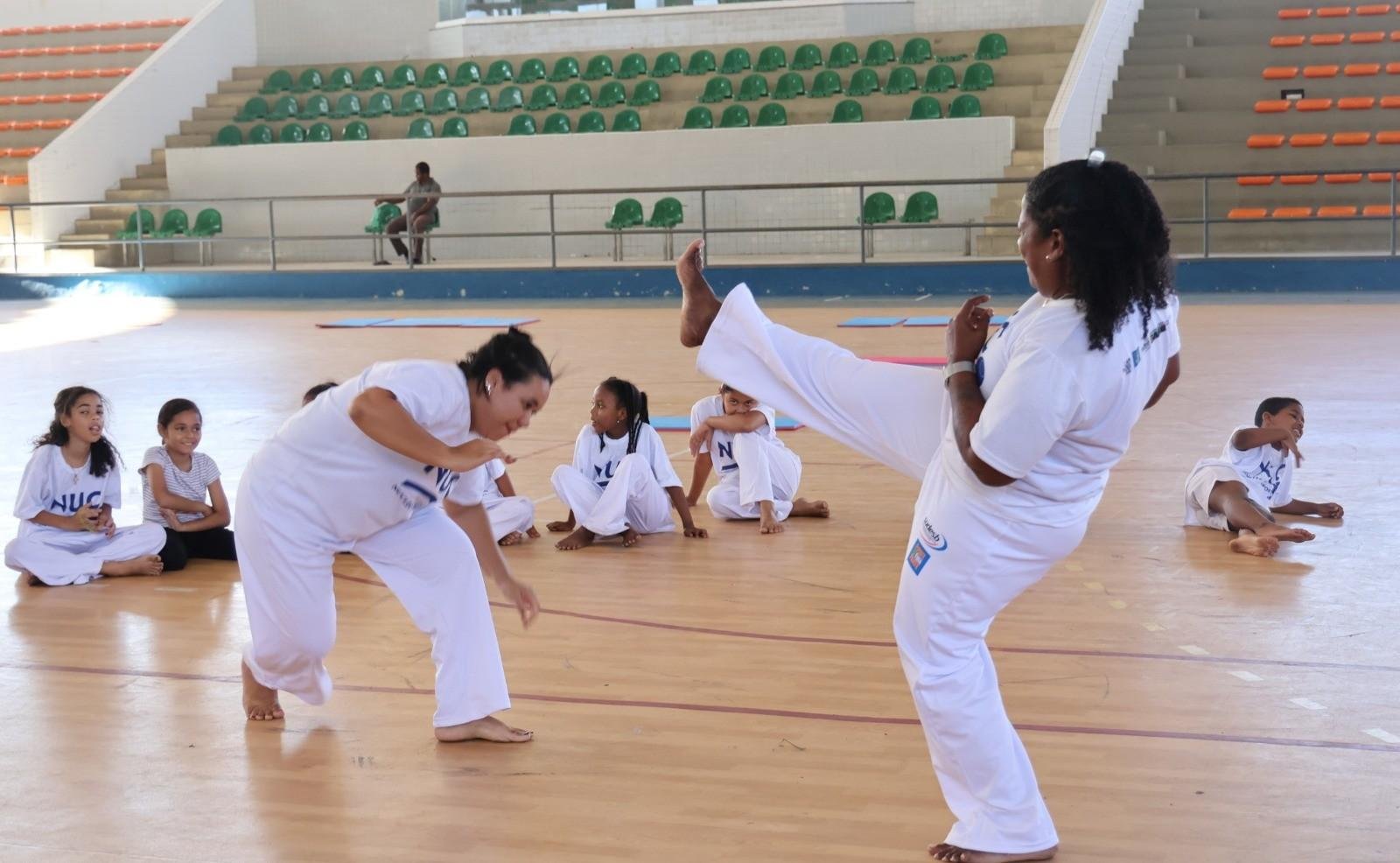 Aulas de capoeira gratuitas na Bahia: 2,4 mil vagas abertas | G1