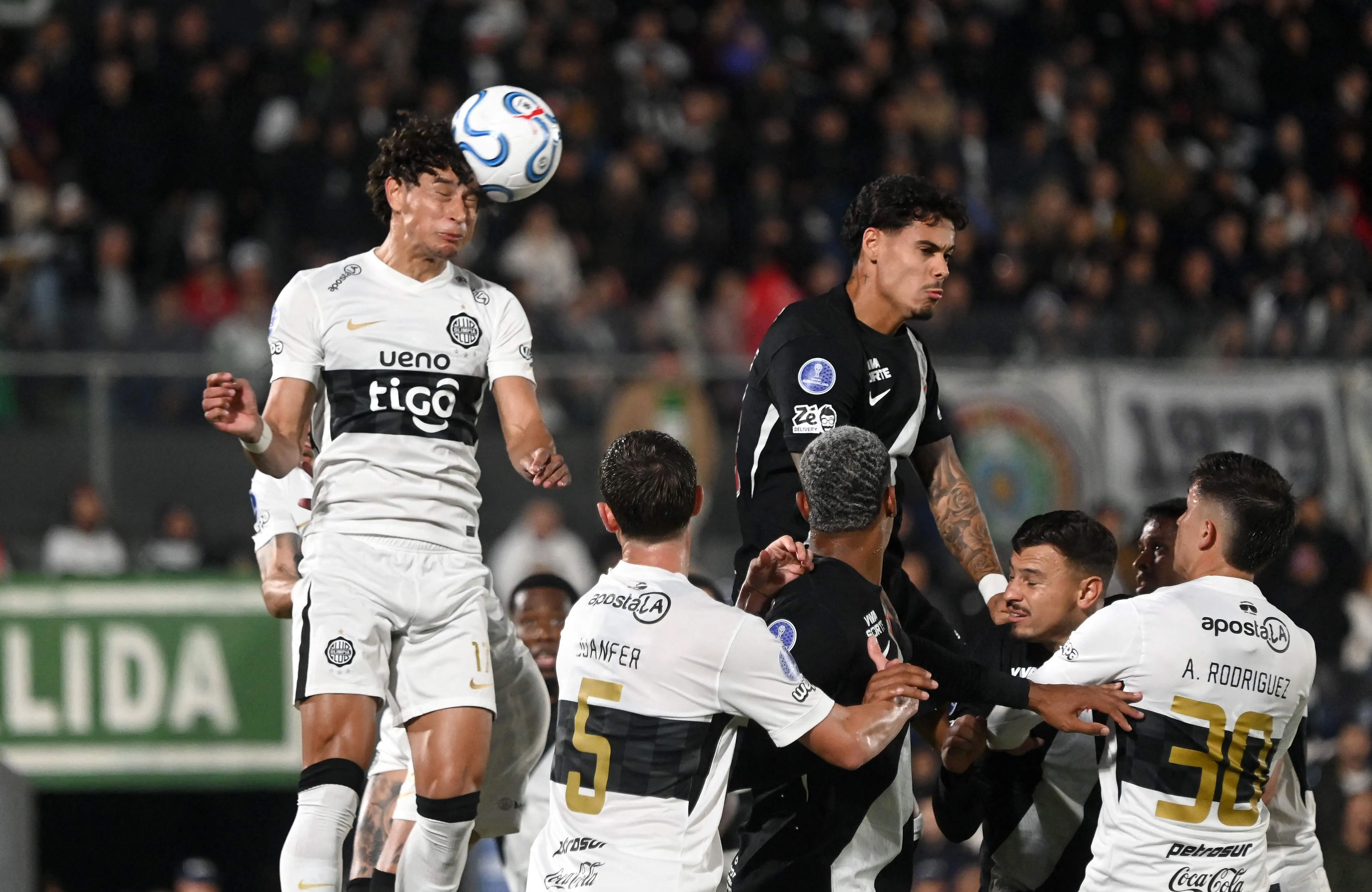 Vasco alternativo perde jogo e liderança na Sul-Americana para o Olimpia