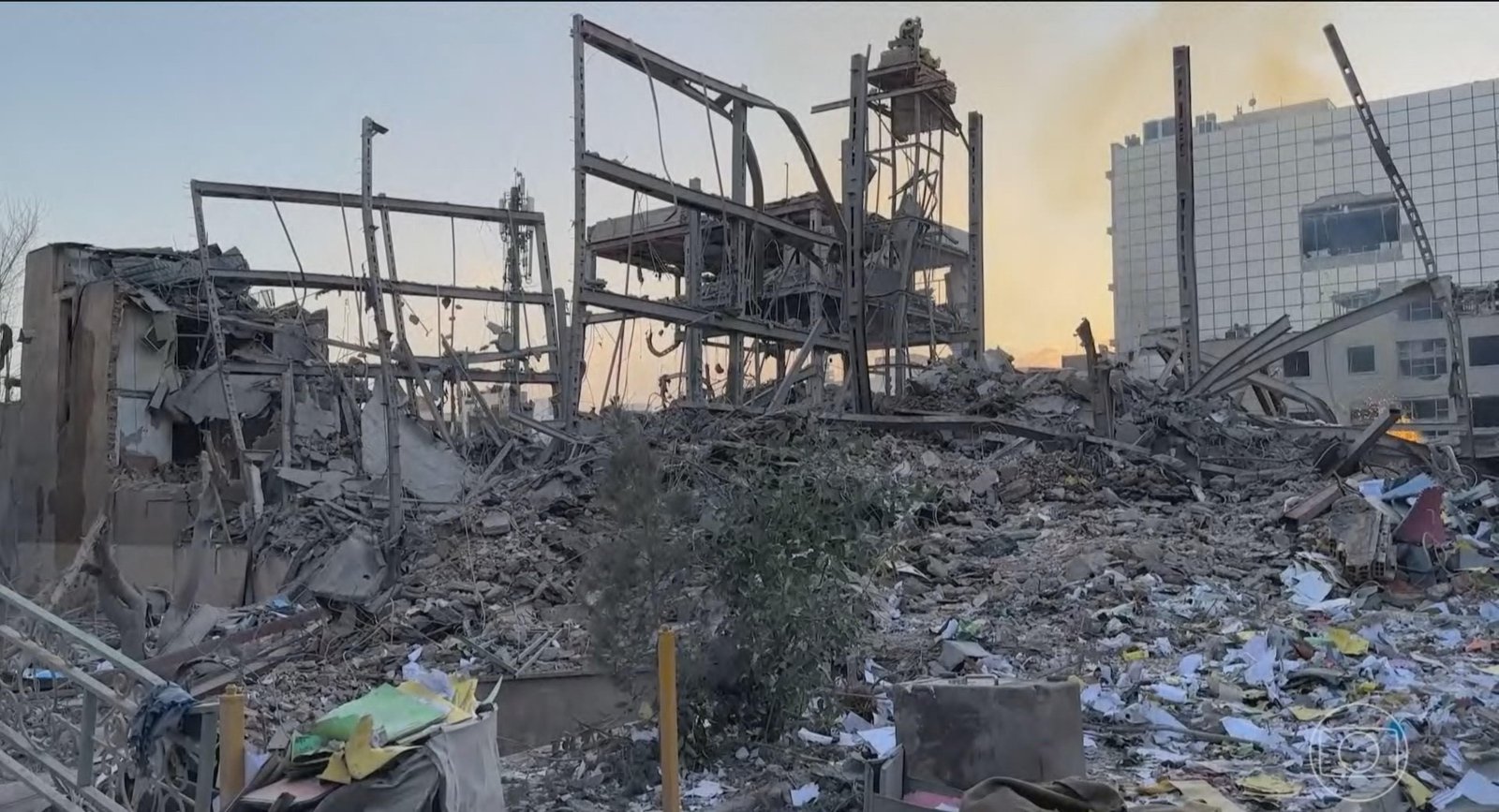 Guerra no Oriente Médio pressiona dólar, petróleo e pode limitar intensidade e duração dos cortes na taxa de juros no Brasil; entenda | G1