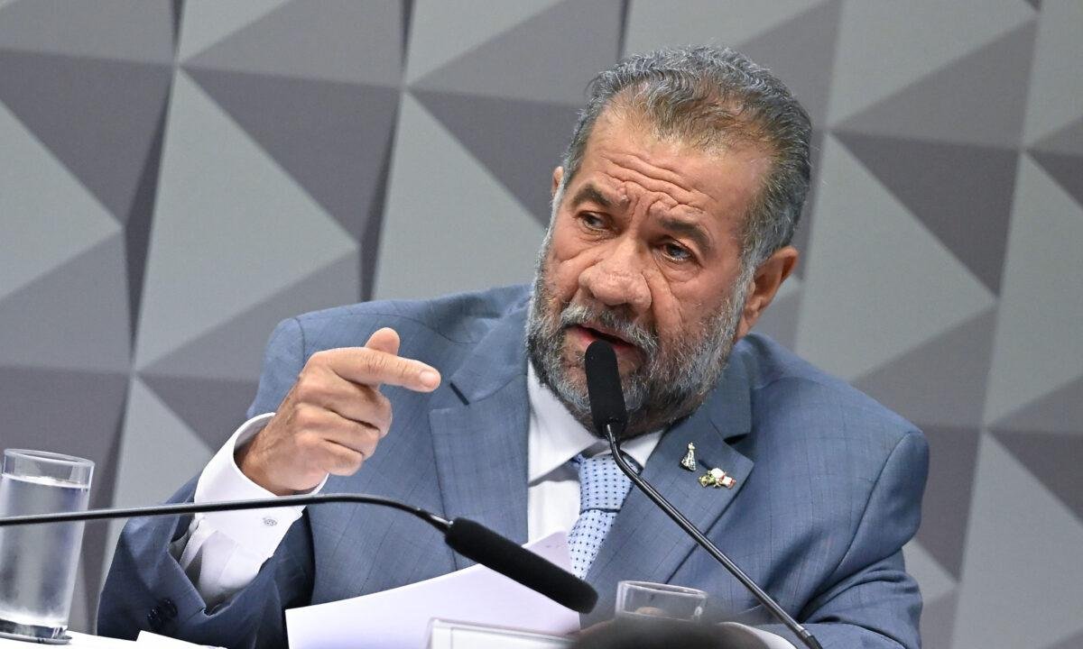 Dirigentes do INSS delataram Carlos Lupi, ex-ministro da Previdência de Lula