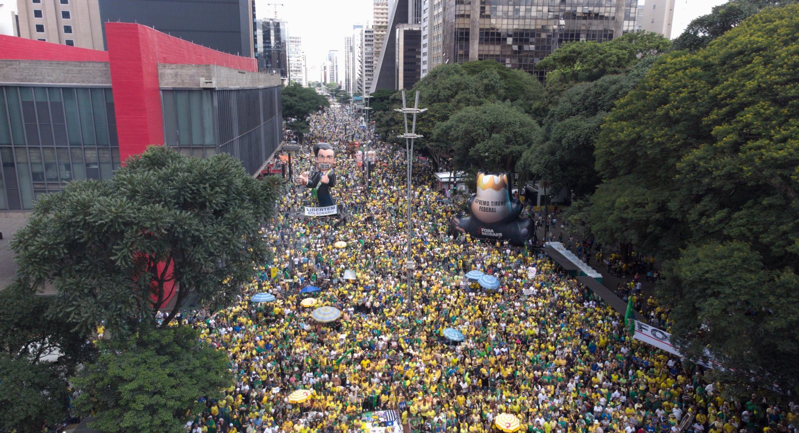 Ato contra governo federal e STF reúne Flávio, Nikolas, Malafaia, Caiado, Zema e representantes da direita na Paulista