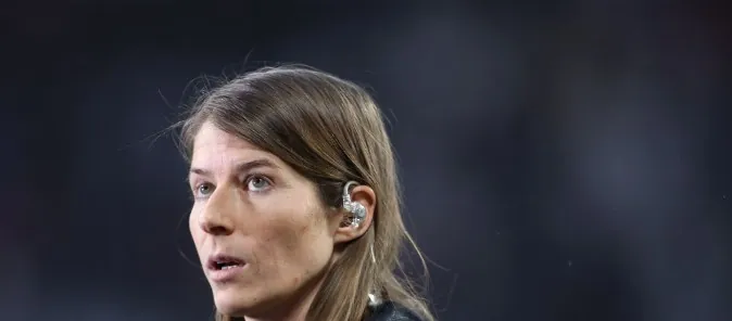 Alemã assume time pela primeira vez nas principais ligas da Europa e faz história no futebol