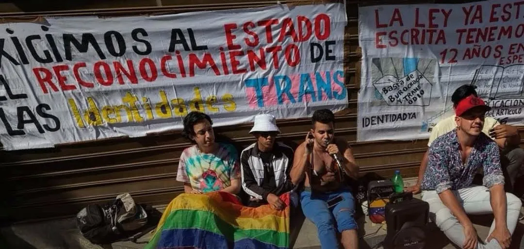 Venezuela investiga operação policial que prendeu 30 homens em estabelecimento LGBTQ+