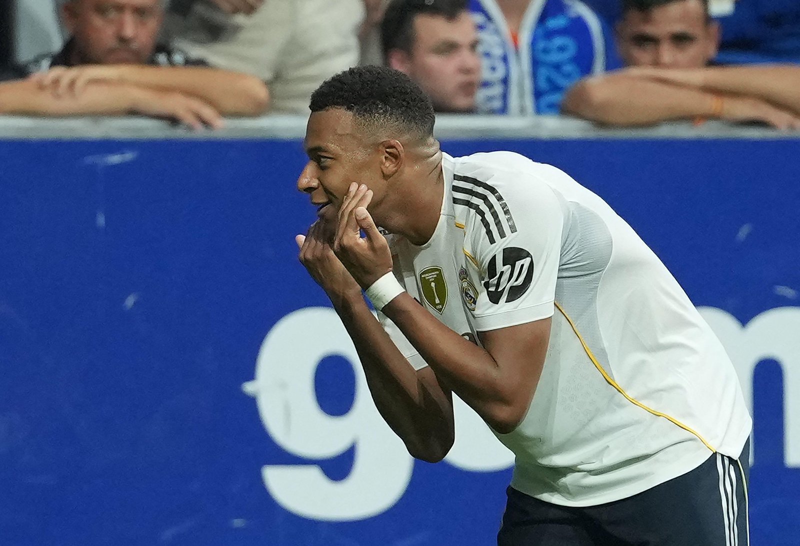 Justiça espanhola pede um ano de prisão para torcedor por insultos racistas a Mbappé