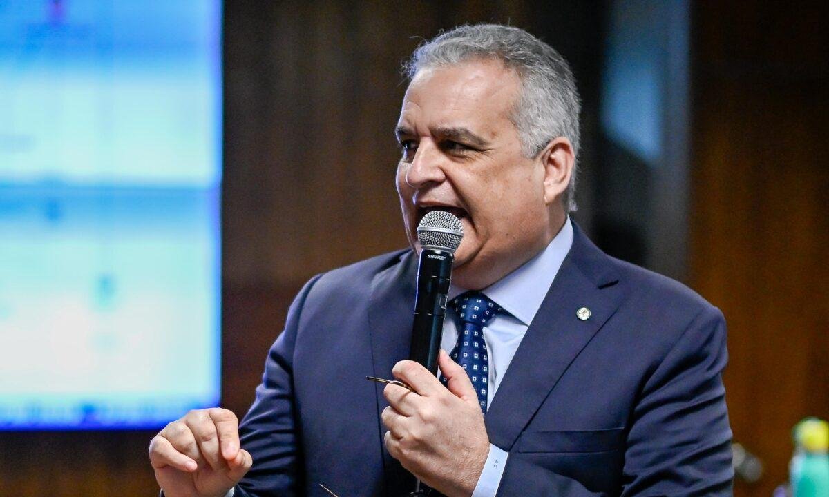 Relator da CPMI do INSS diz que vai pedir quebra de sigilo de Lupi