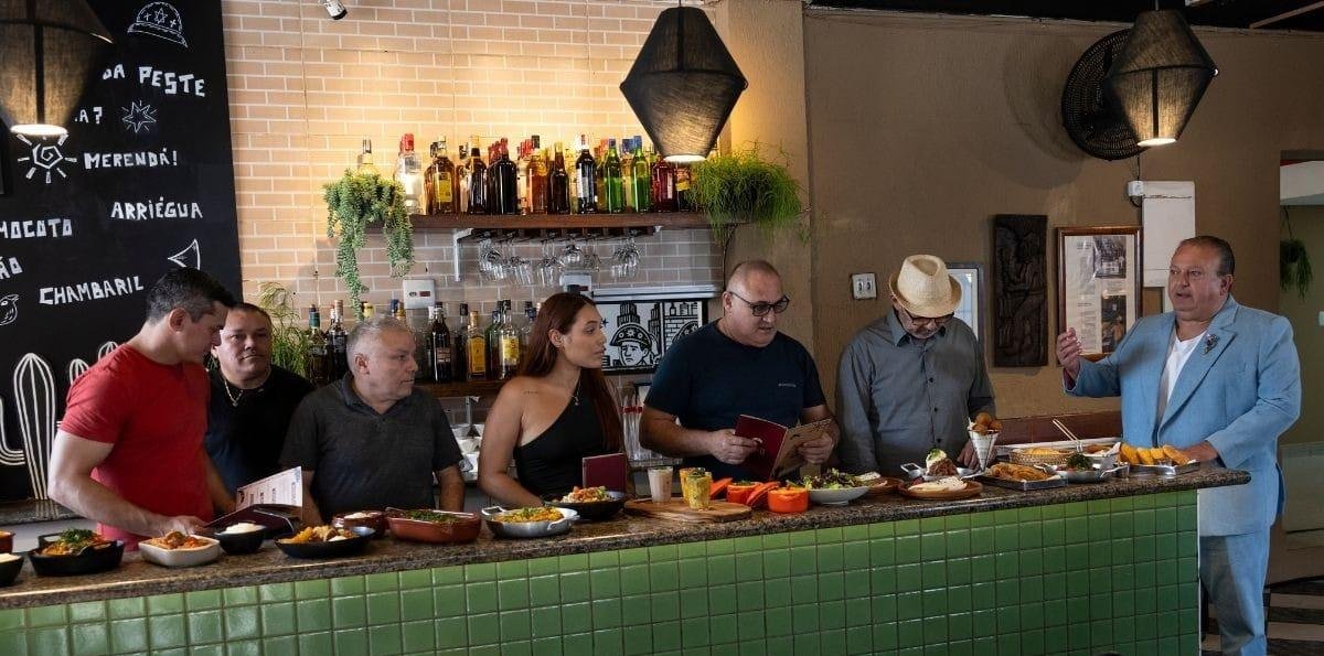 Jacquin reduz cardápio da Casa do Norte e ensina novo prato; veja a receita