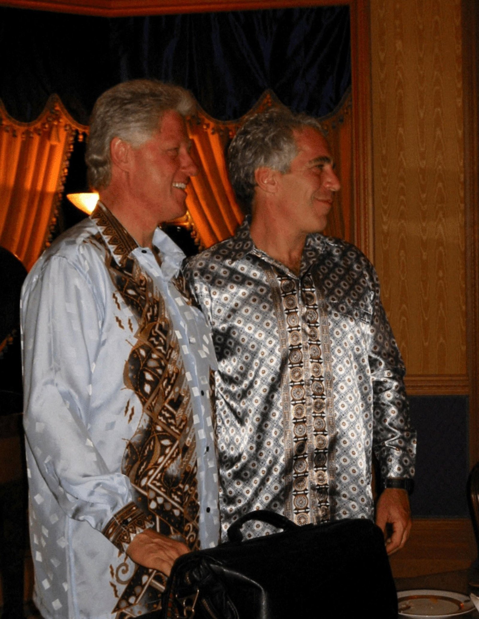 Bill Clinton diz que não viu nada e não fez nada errado com Epstein | G1
