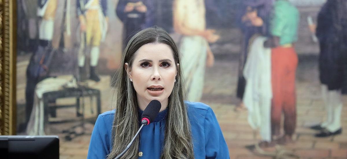 PL rifa Esperidião Amin e define Carlos Bolsonaro e Carol de Toni como candidatos ao Senado por SC