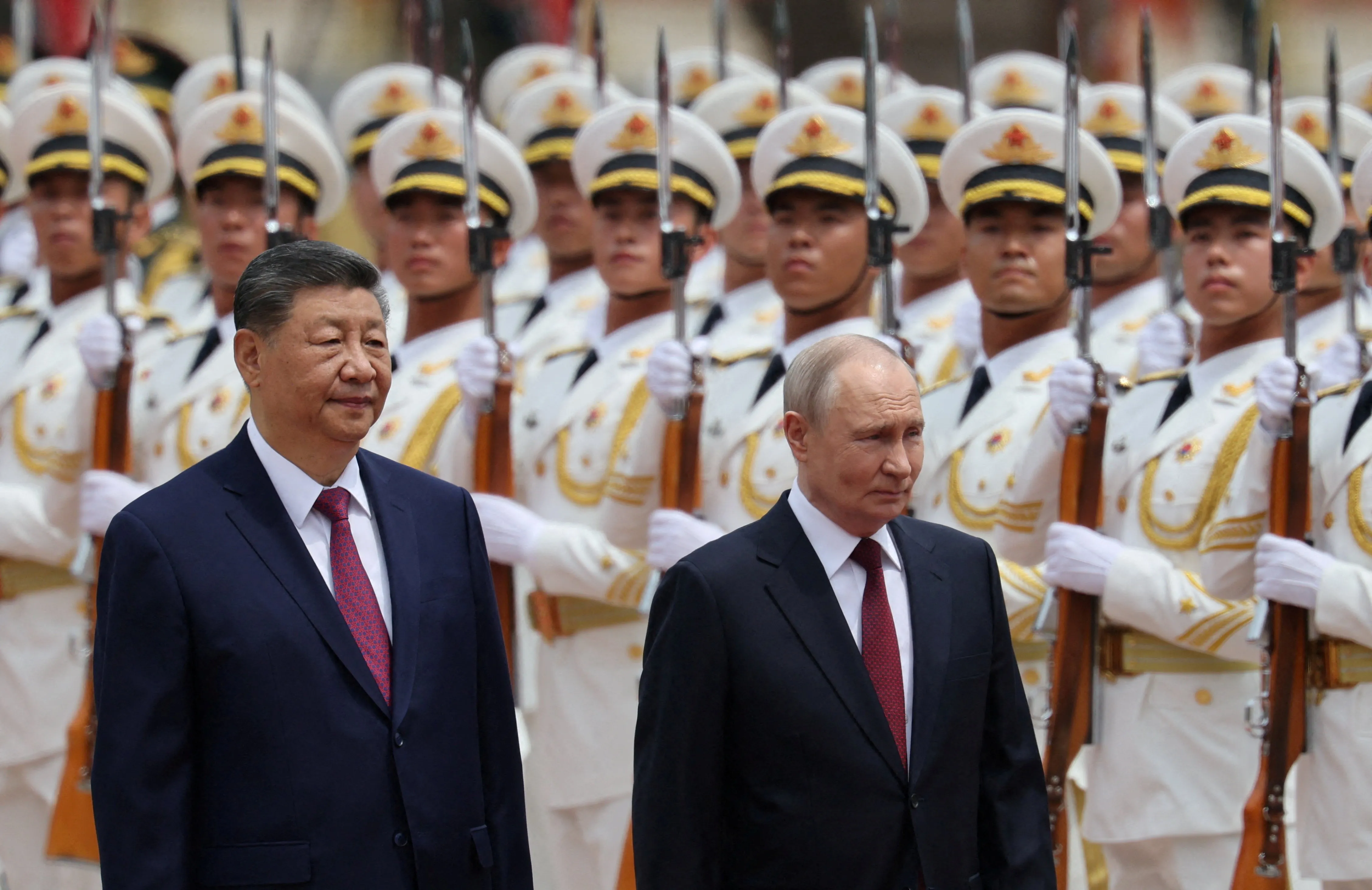Rússia autorizou treino secreto na China com 200 militares, diz agência