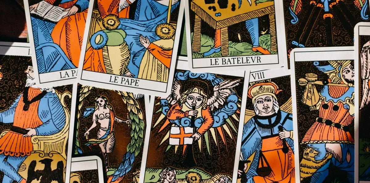 5 signos terão surpresas amorosas, segundo o tarô. O seu é um deles?