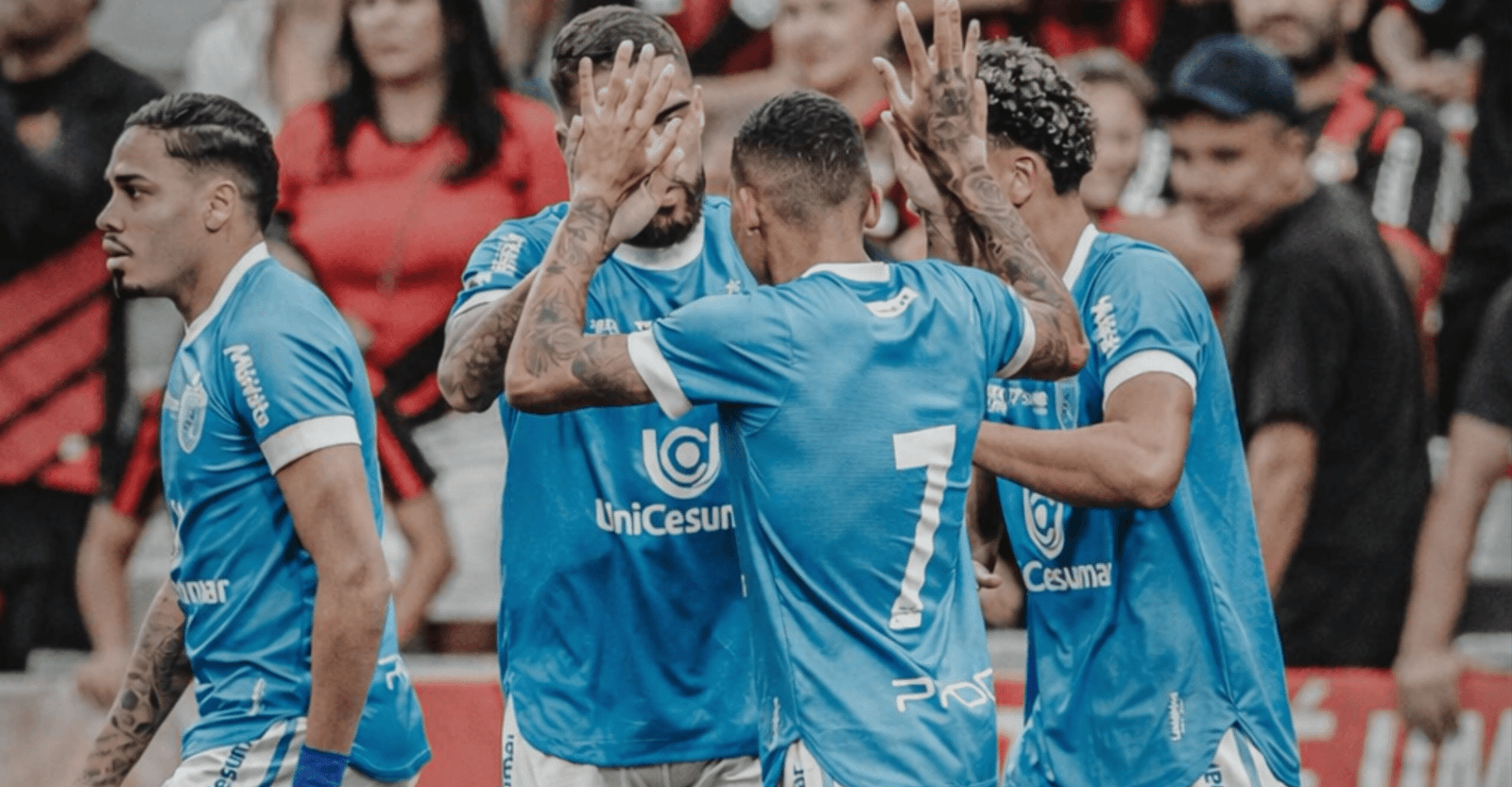 Londrina elimina Athletico e final do Paranaense será do interior