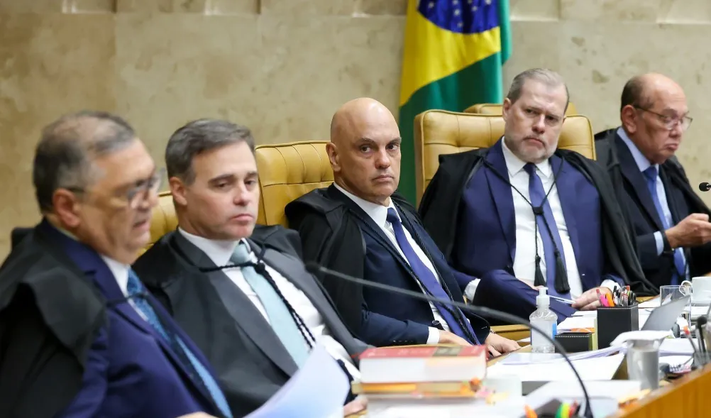 Regimento prevê desempate de julgamentos por Fachin, mas especialistas veem brecha para interpretação em caso de Moraes