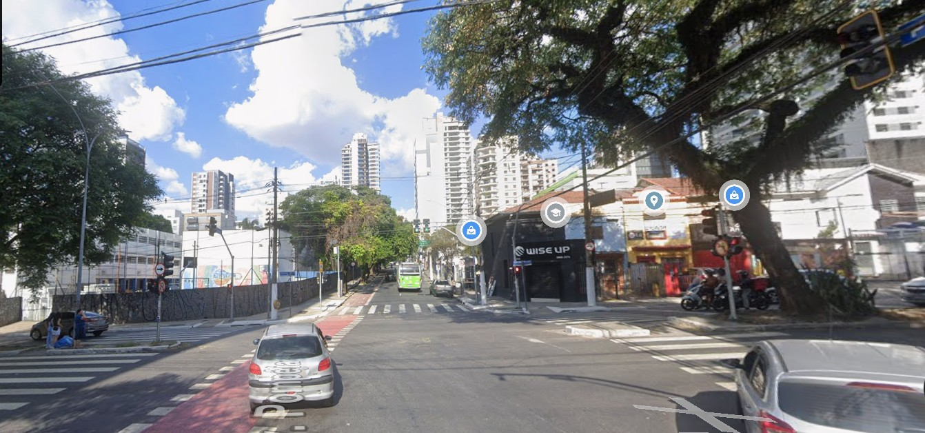 Policial reage a tentativa de assalto e atira em motoqueiro na Avenida Pompeia, na Zona Oeste de SP | G1