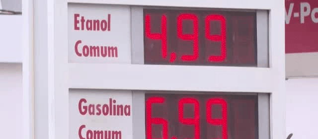 Petrobras reduz preço da gasolina, mas impacto ainda não chega ao bolso