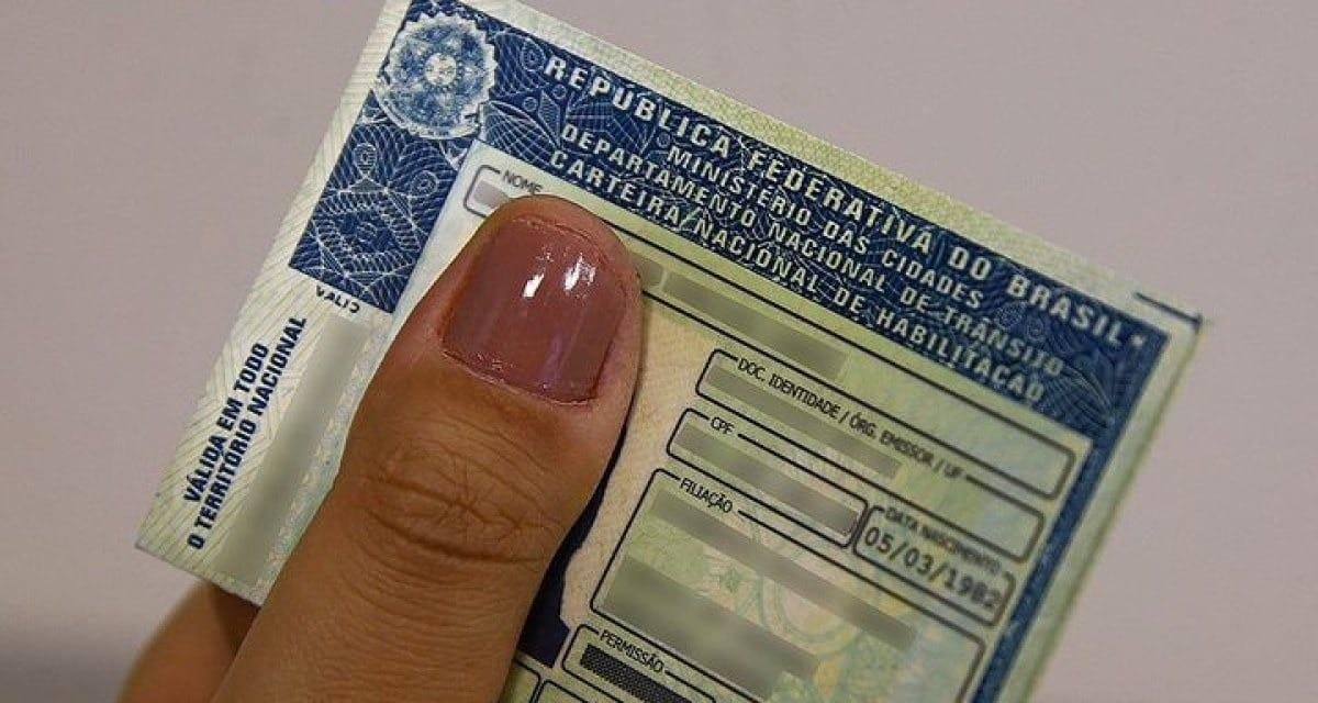 Ministério dos Transportes anuncia renovação automática da CNH