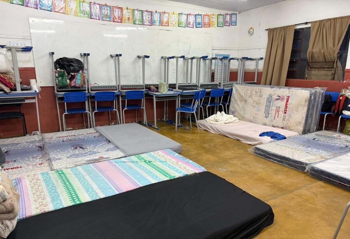 Juiz de Fora transforma 15 escolas em abrigos para vítimas da tragédia | G1