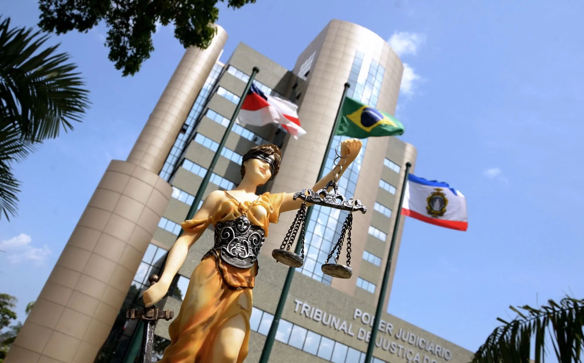 Saiba como denunciar falta de juiz ou promotor em municípios do AM