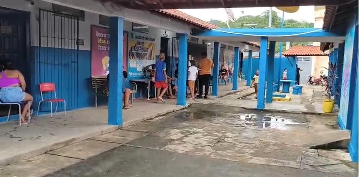 Temporal deixa 60 desabrigados e causa destruição no RJ | G1