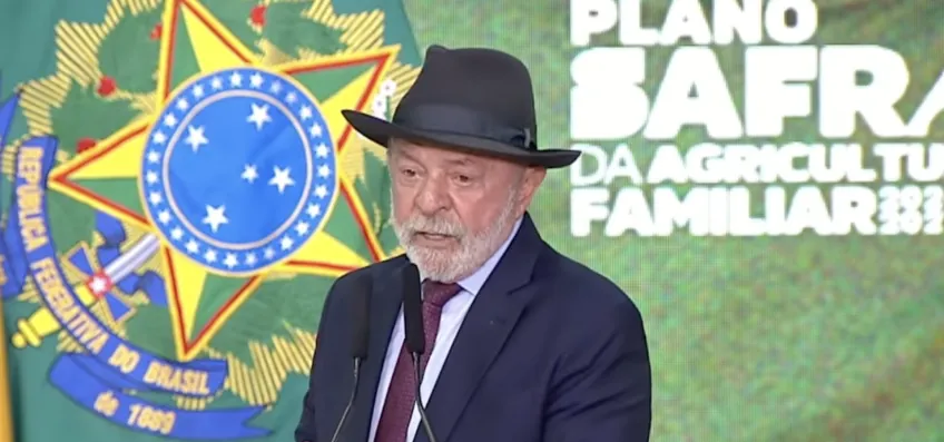 Lula cita o volante Casemiro para dizer que governo pode fazer mais