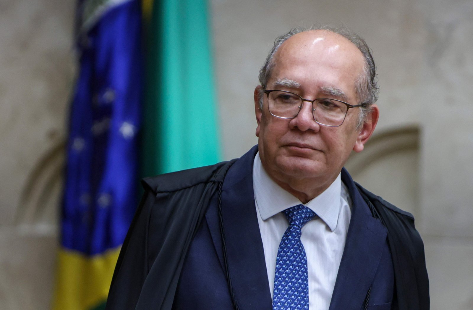Penduricalhos: Gilmar Mendes determina cumprimento imediato de decisões do STF