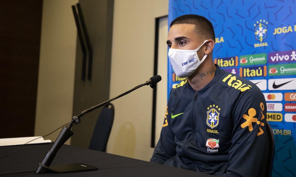 Time anuncia ex-Seleção Brasileira como 1ª contratação da história