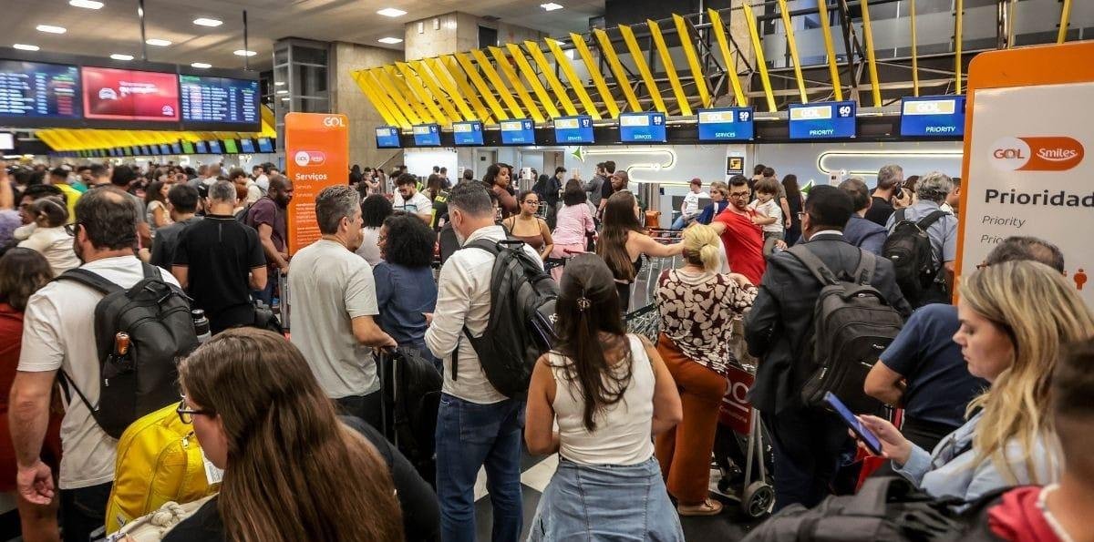 Conflito no Oriente Médio provoca maior caos aéreo global desde a pandemia
