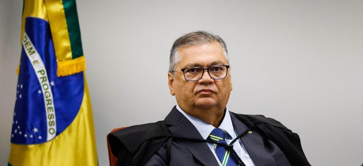 ‘Qual o teto que vigora hoje no Brasil? Quem souber responder, ganha um prêmio’, desafia Dino