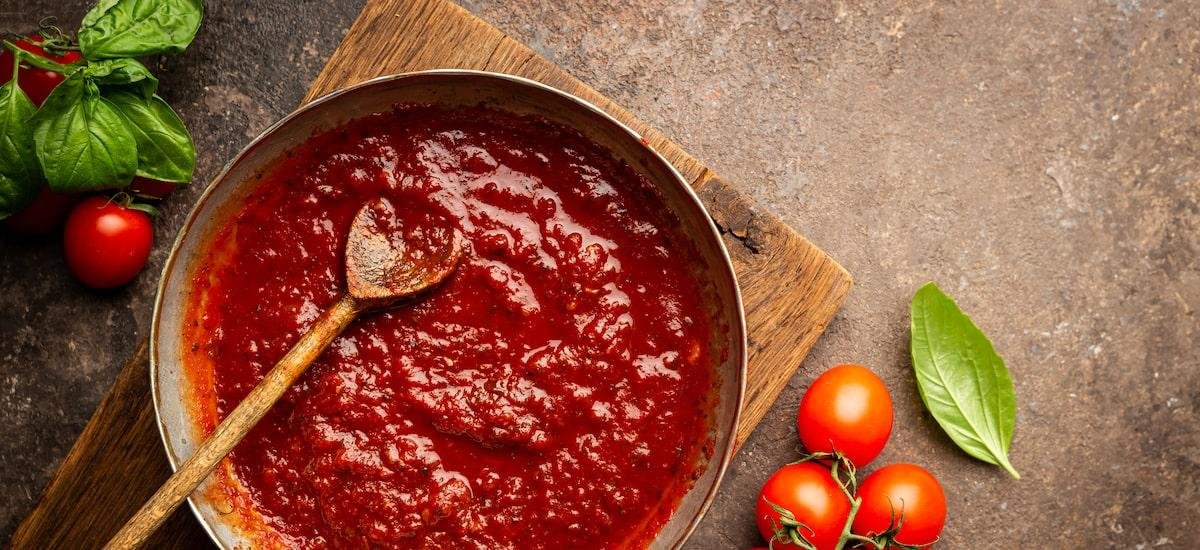 Nem manteiga, nem açúcar: os segredos para o molho de tomate caseiro perfeito