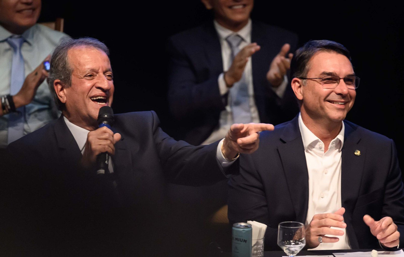 Valdemar: Flávio Bolsonaro iniciará articulação por apoios ao Planalto