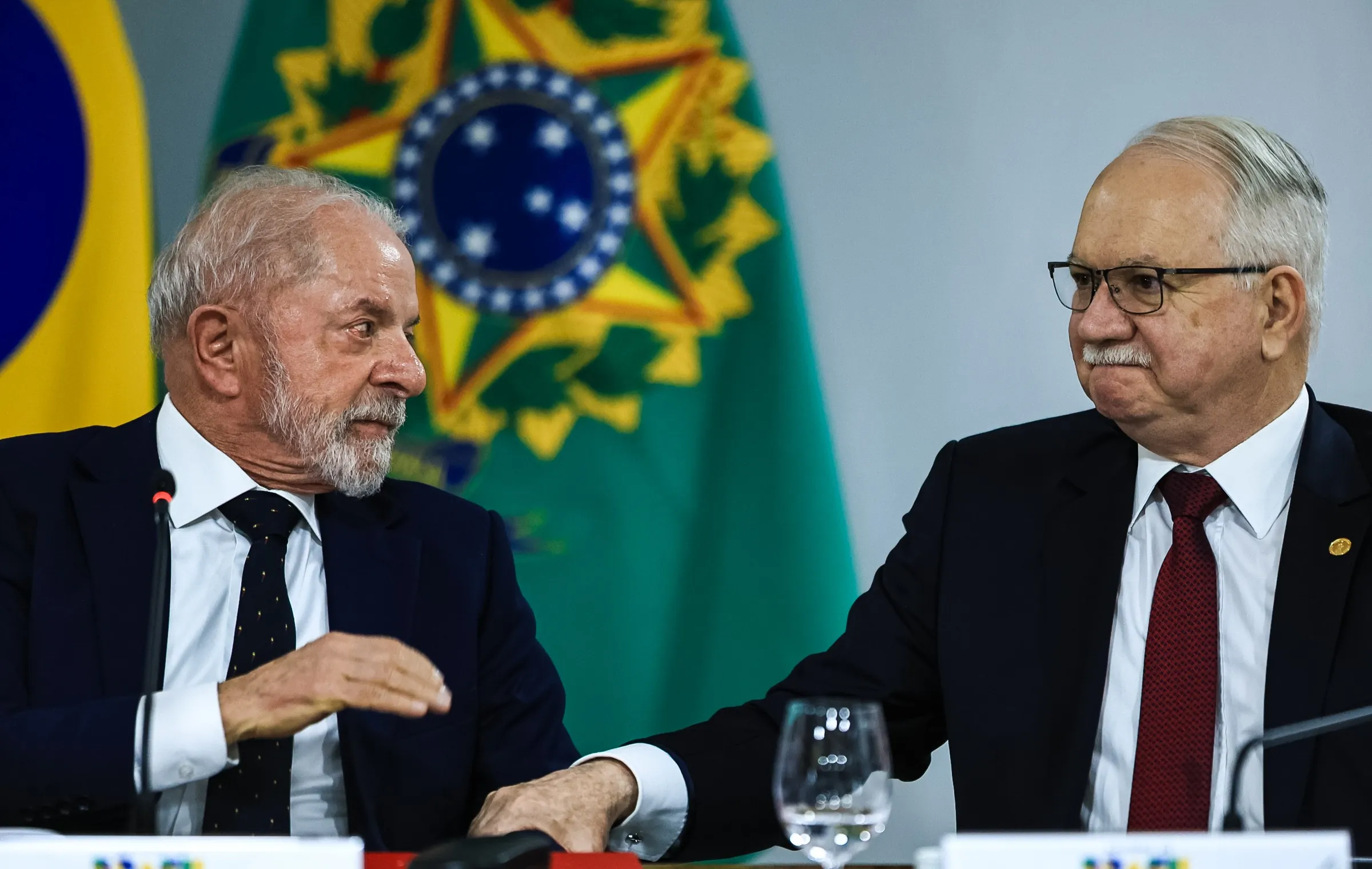 Após cobrar reação de Fachin, Lula terá encontro com presidente do STF em meio à crise na Corte