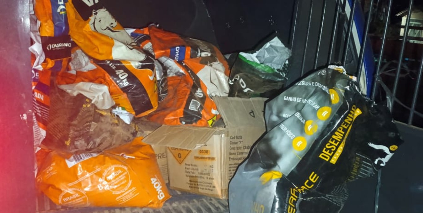 Polícia apreende meia tonelada de pólvora clandestina no Agreste | G1