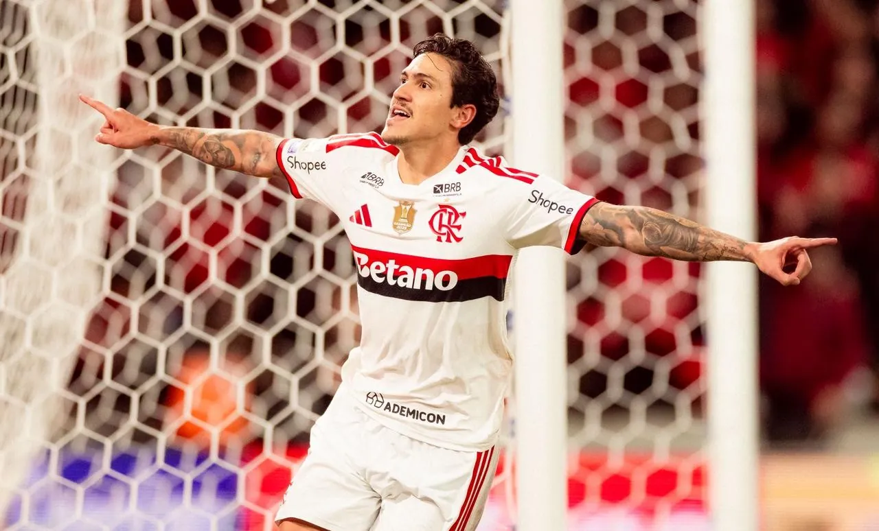 Flamengo não joga bem, mas empate com o Athletico mantém distância para o líder Palmeiras no Brasileirão