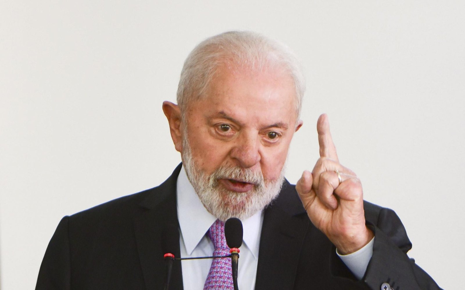 Paraná Pesquisas: aprovação do governo Lula cai para 45%; 52% desaprovam