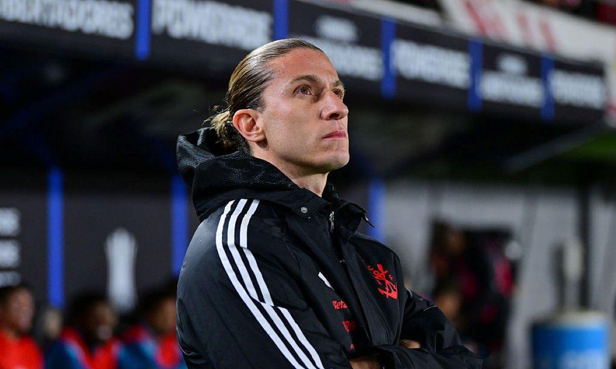 Relembre a passagem de Filipe Luís como treinador do Flamengo