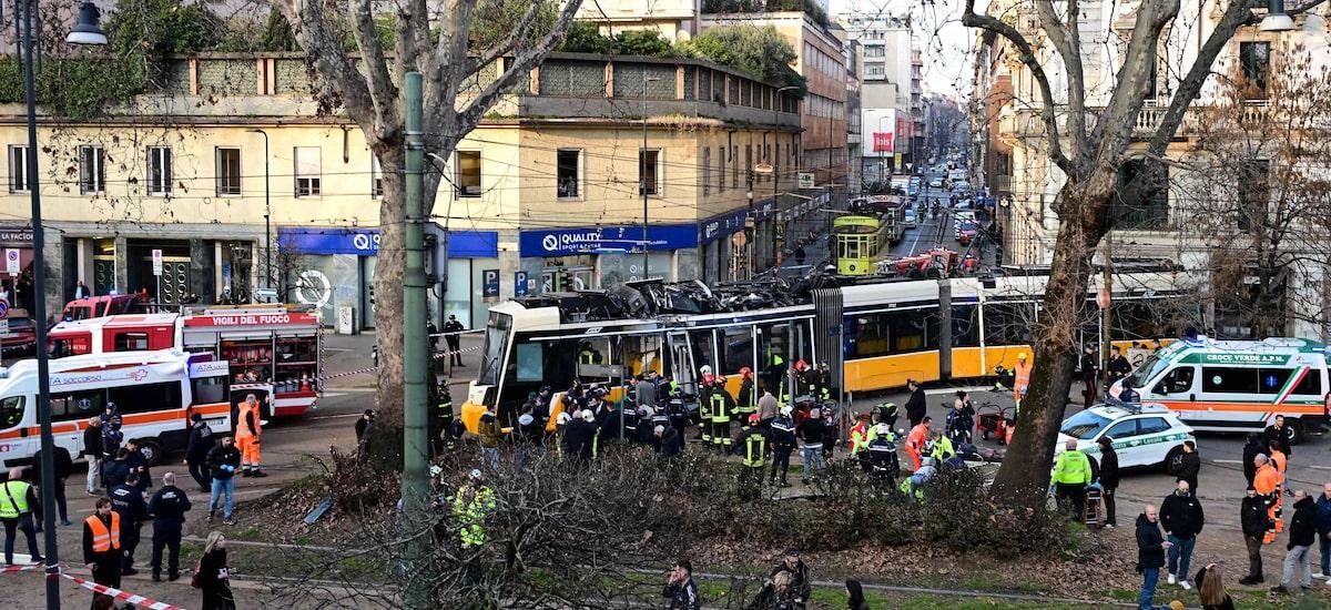 Bonde descarrila e bate em prédio em Milão; acidente deixa ao menos 2 mortos e dezenas de feridos