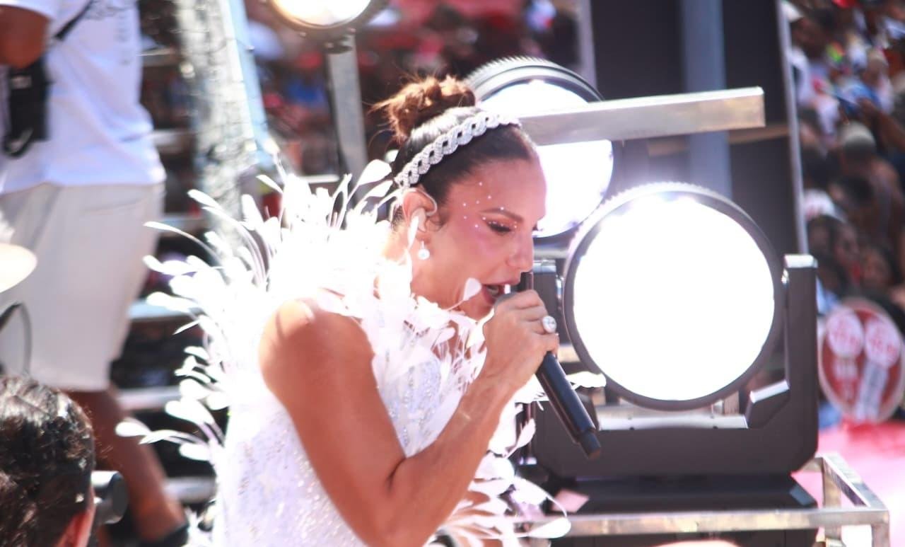 Ivete vence ação contra foliona que a processou por ter sido esmagada | G1