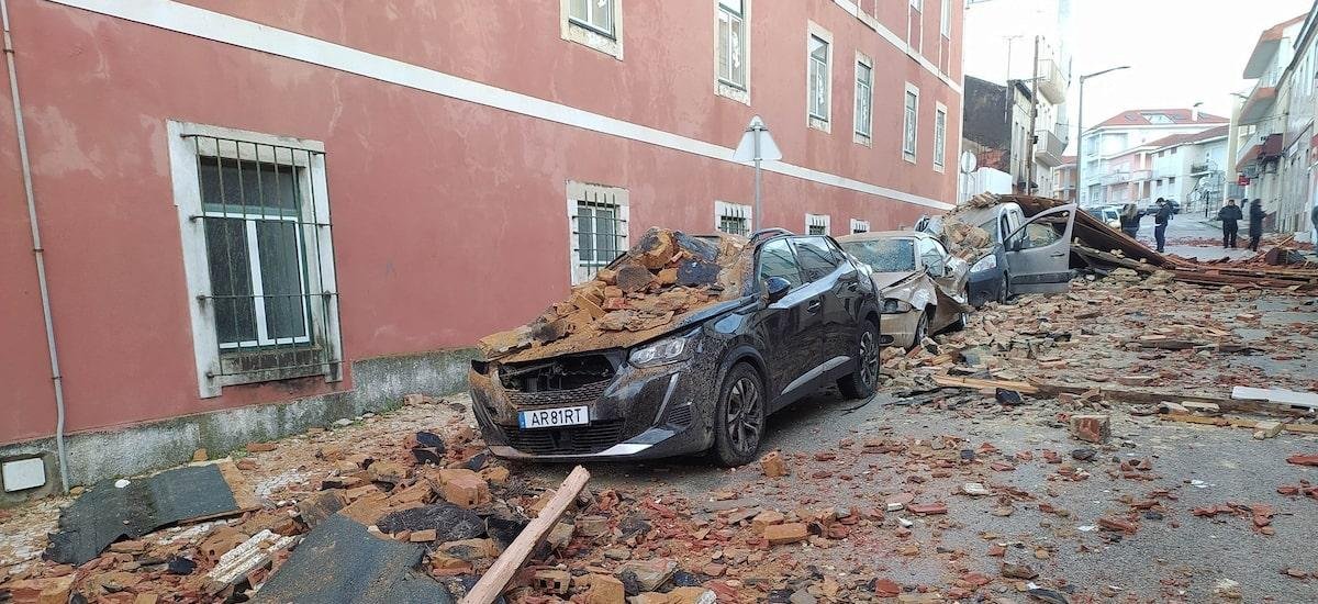 Tempestade Kristin mata 5 pessoas em Portugal e afeta estradas, aeroportos e escolas na Espanha