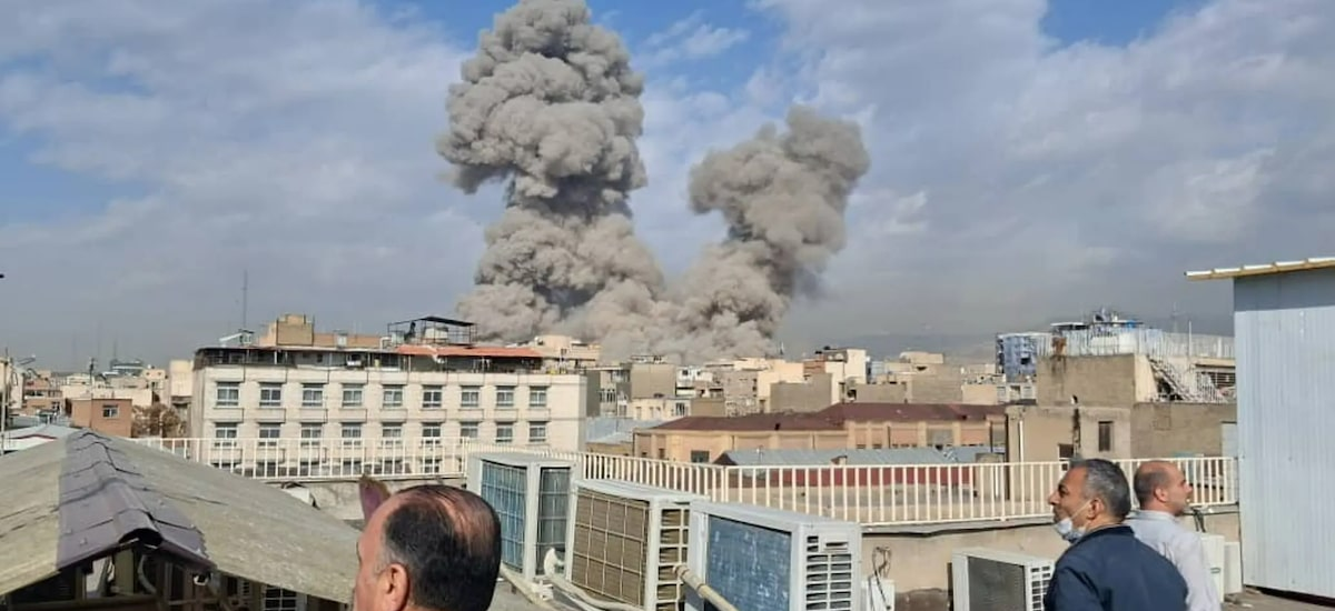 Irã abre rota humanitária para pessoas deixando Teerã, enquanto lida com impactos do ataque