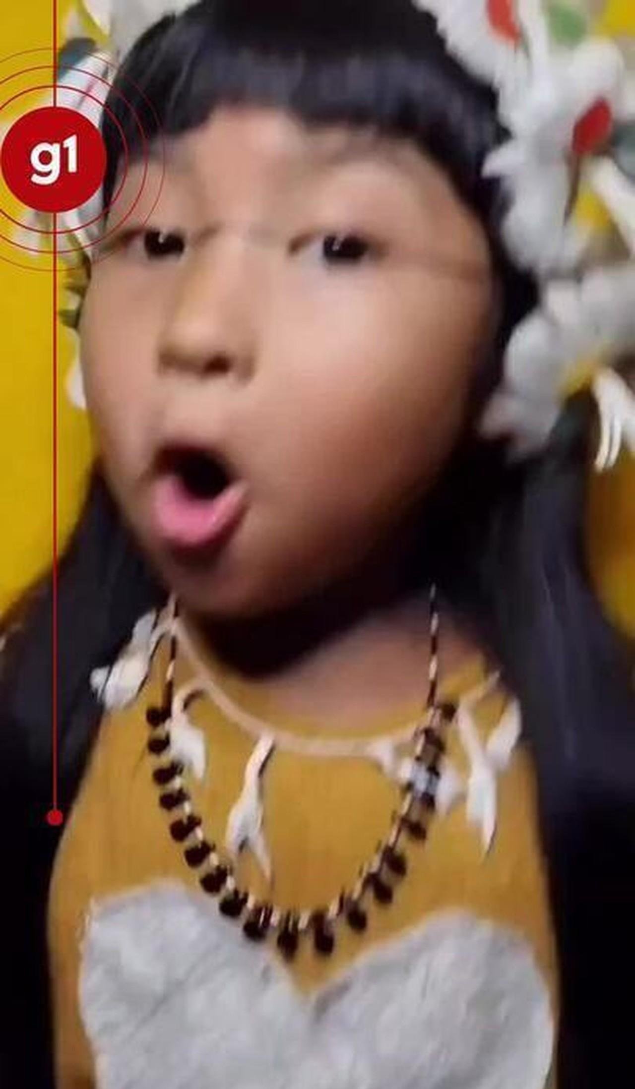 Yandra Mawé: criança indígena viraliza ao mostrar rotina no Amazonas | G1