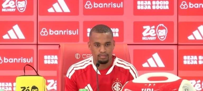 Alerrandro é apresentado e projeta ano no Inter: "Casamento que dará certo"